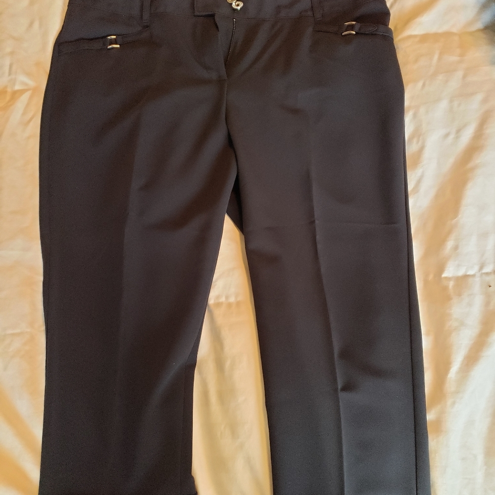 Final call 9/20-Zac and Rachel crop pants